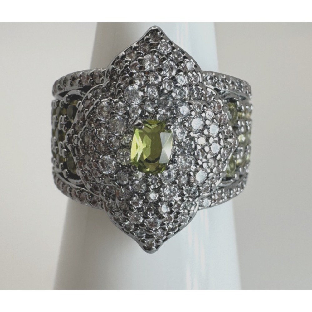 Bomb Party August Ring RG52822 Sprightly Awakened Jade Peridot Hematite Size 5
